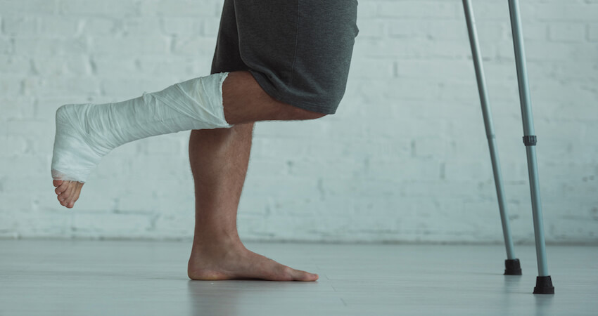 minimize post-op crutch use